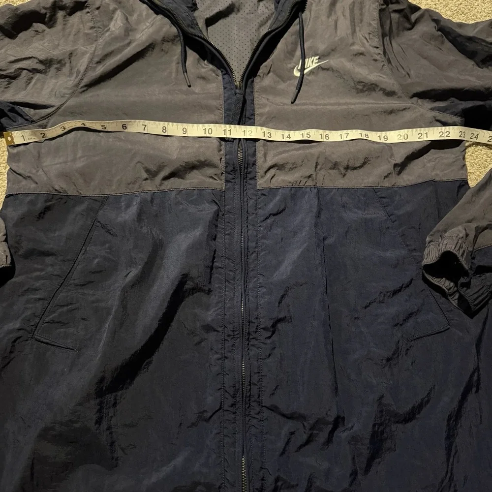 Nike men lightweight